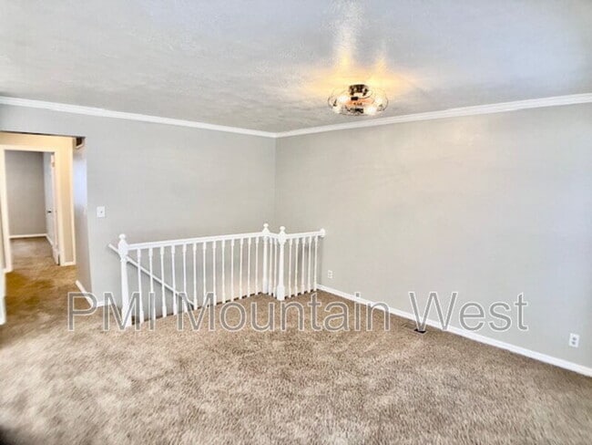 Building Photo - 567 N 200 E
