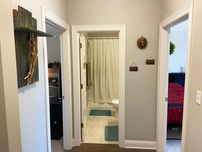 Building Photo - 166 Cullom Dr