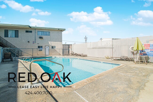 Building Photo - 8123 Langdon Ave
