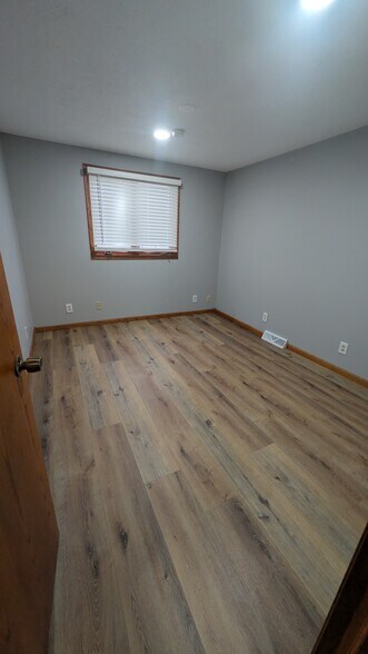 Building Photo - 1914 Hageman Ave