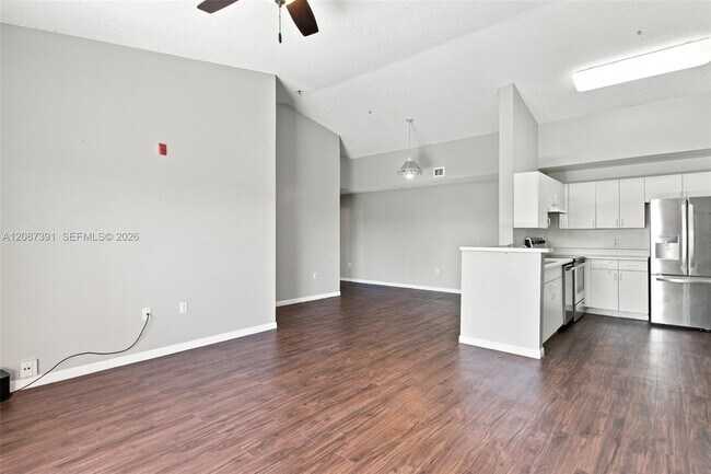 Building Photo - 6976 SW 39th St