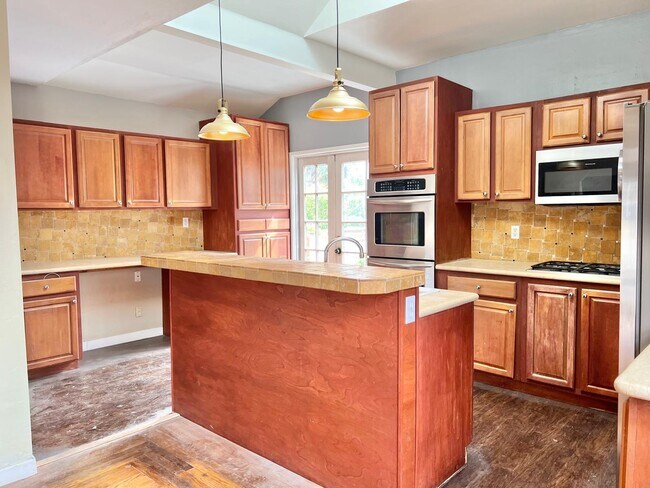 Kitchen - 1390 Dwight Way
