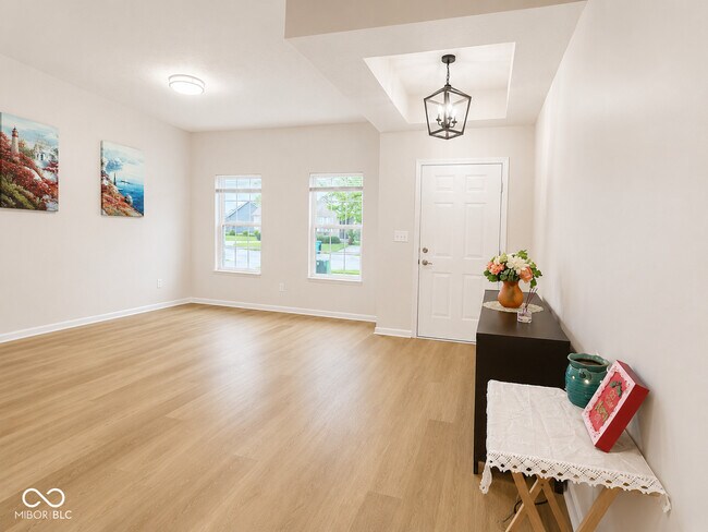 Building Photo - 5872 Wintersweet Ln