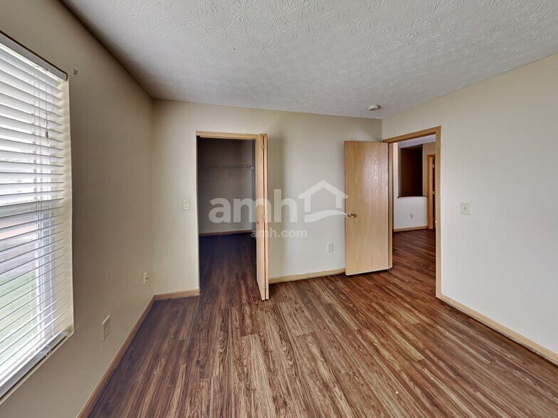 Building Photo - 7523 Canal Highlands Blvd