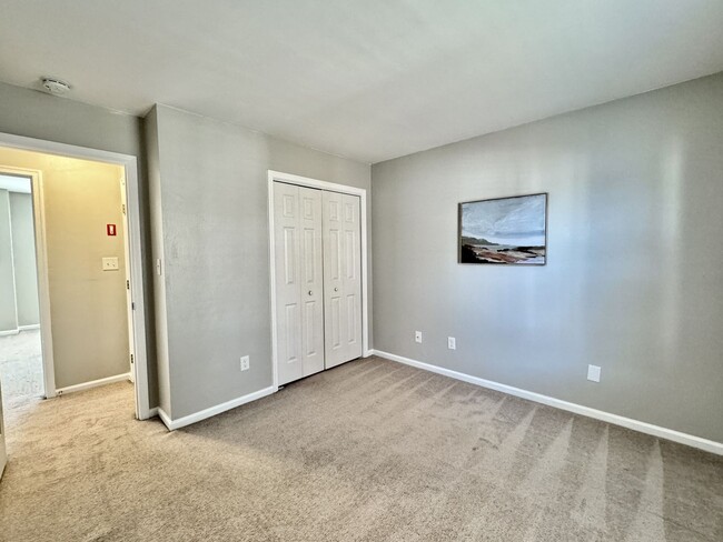 Building Photo - Just Upgraded - Ready NOW! Spacious 4-Bedr...