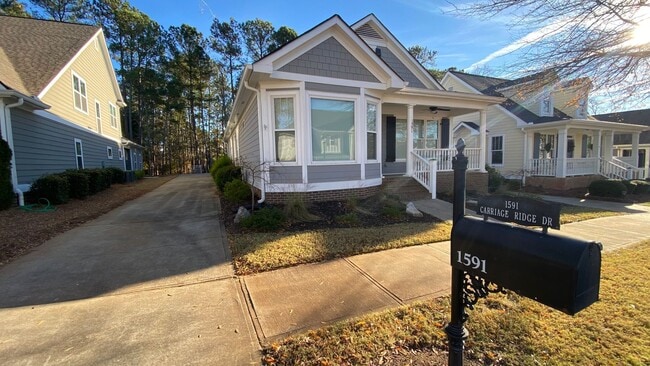 Building Photo - Harbor Club, Carriage Ridge - 3bd/2.5ba