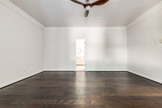 Building Photo - 1318 Peden St