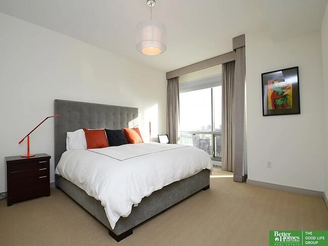 Building Photo - 200 S 31st Ave