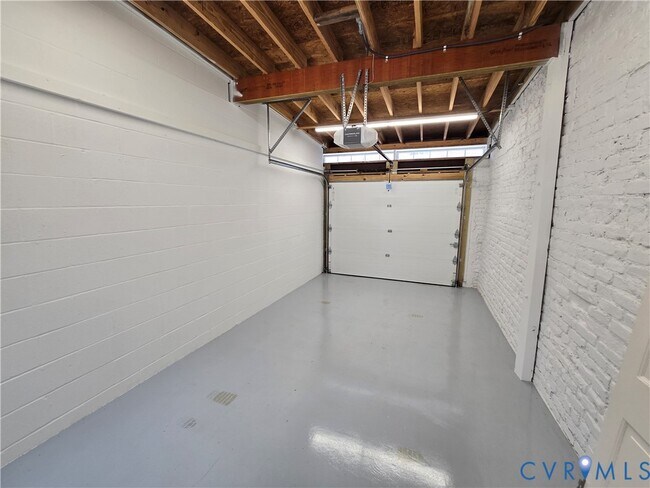 Building Photo - 1 N Harvie St