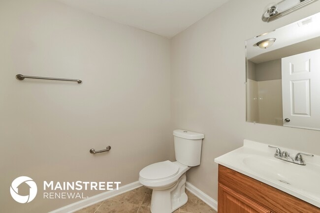 Building Photo - 4852 W Ridge Dr