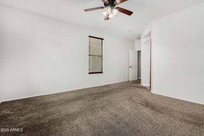 Building Photo - 82 W Aster Dr