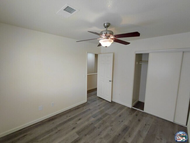 Building Photo - 1019 Olive Way