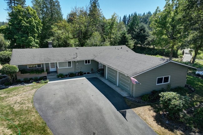 Building Photo - 3bd/1.75ba Issaquah Home