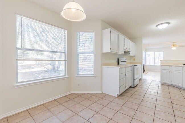 Building Photo - 14215 Spotted Cedar