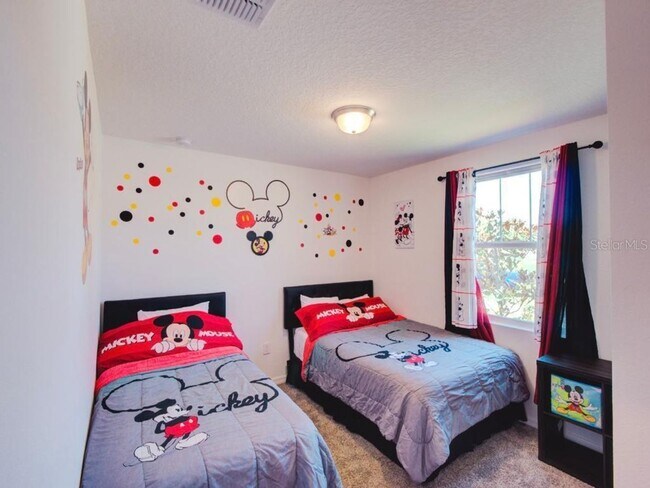 Building Photo - For Rent: Spacious 4 Bed, 2 Bath Home in P...