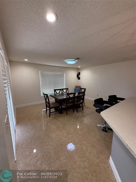 Building Photo - 11660 NW 52nd Ct
