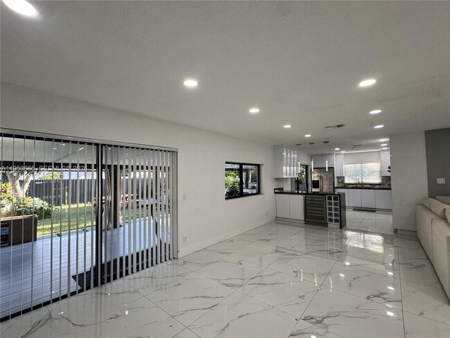 Building Photo - 10394 Fairway Heights Blvd