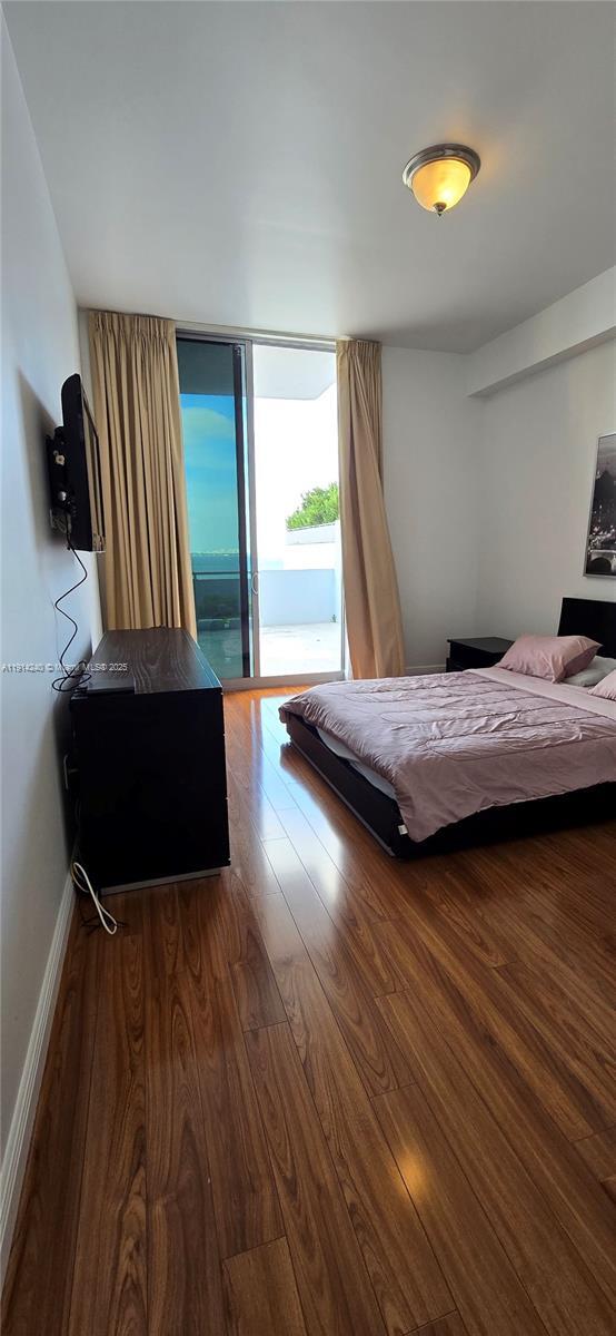 Building Photo - 7901 Hispanola Ave