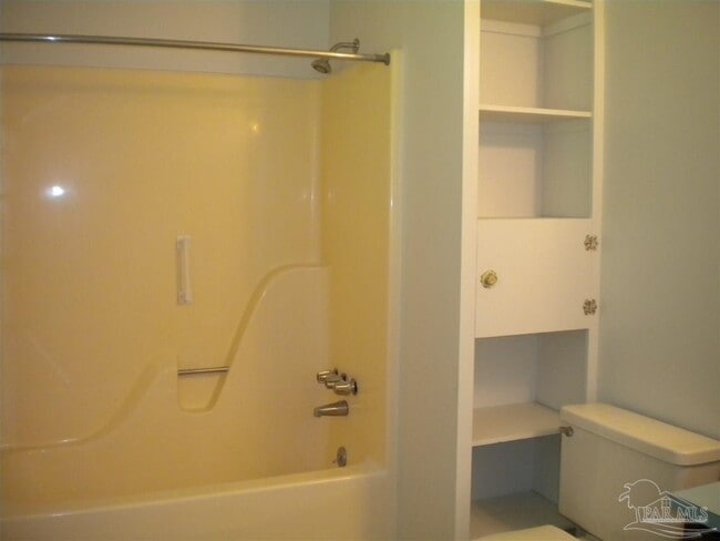 Building Photo - 2015 Frontera St