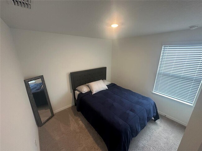 Building Photo - 11147 Green Citron Aly