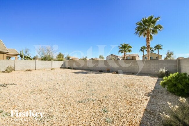 Building Photo - 11547 E Marigold Ln