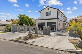 Building Photo - 1758 W 36th St