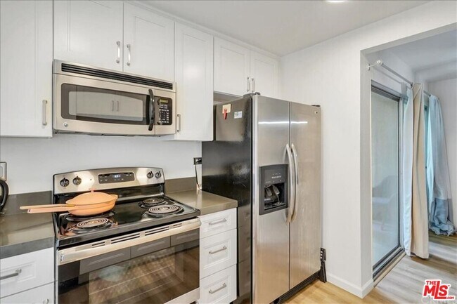 Building Photo - 13109 Summertime Ln