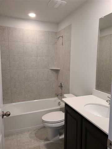 Building Photo - 6820 Meadow Crest Dr