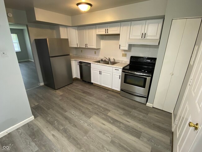 Building Photo - 1329 Millerwood Ct