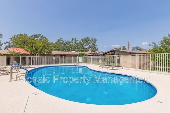 Building Photo - 4203 N 36th St