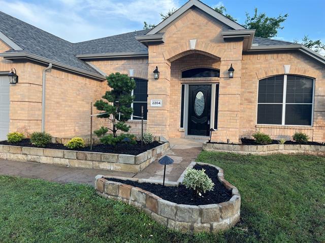 Building Photo - 2204 Windcastle Dr
