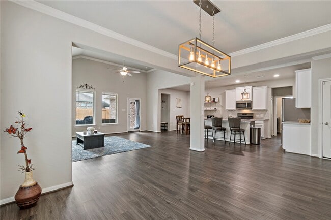 Building Photo - 2502 Arbor Edge Crossing