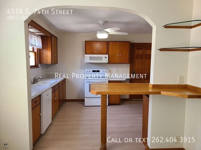 Building Photo - 457 A S 74th St