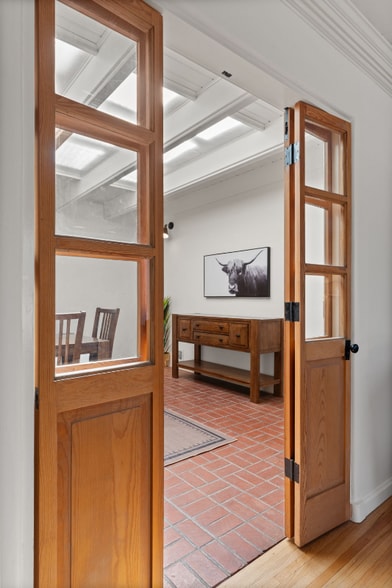 Building Photo - 3600 Mackland Ave NE