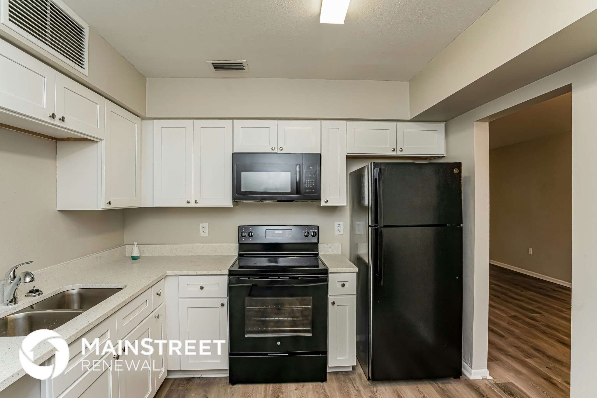 Building Photo - 604 Shamrock Blvd