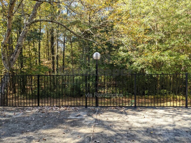 Building Photo - 163 Old Norton Rd