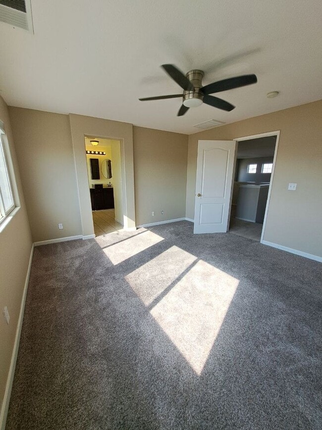 Building Photo - Beautiful 4 Bedroom House Ready To Call Home!