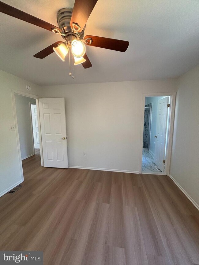 Building Photo - 2900 Madeira Ct