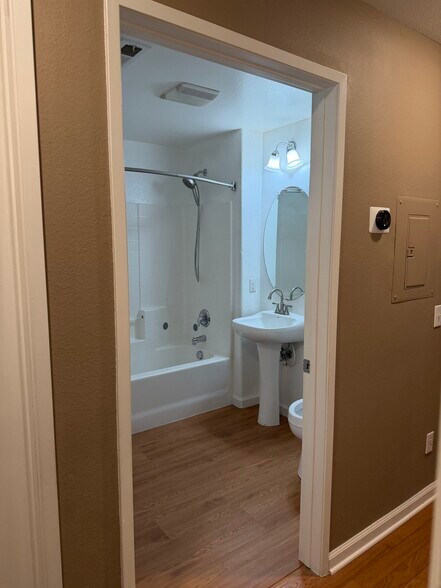 Building Photo - 26466 Arboretum Way