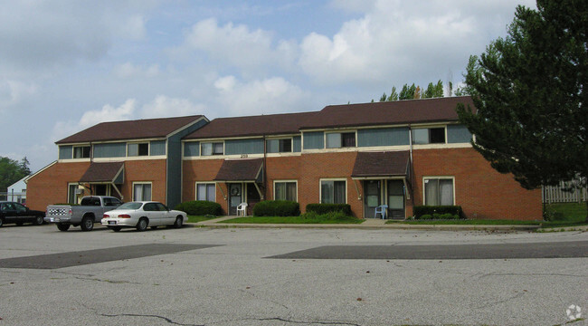 Building Photo - Liberty Plaza Apartments