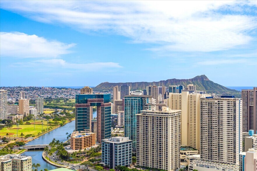 Lanai View - 1631 Kapiolani Blvd