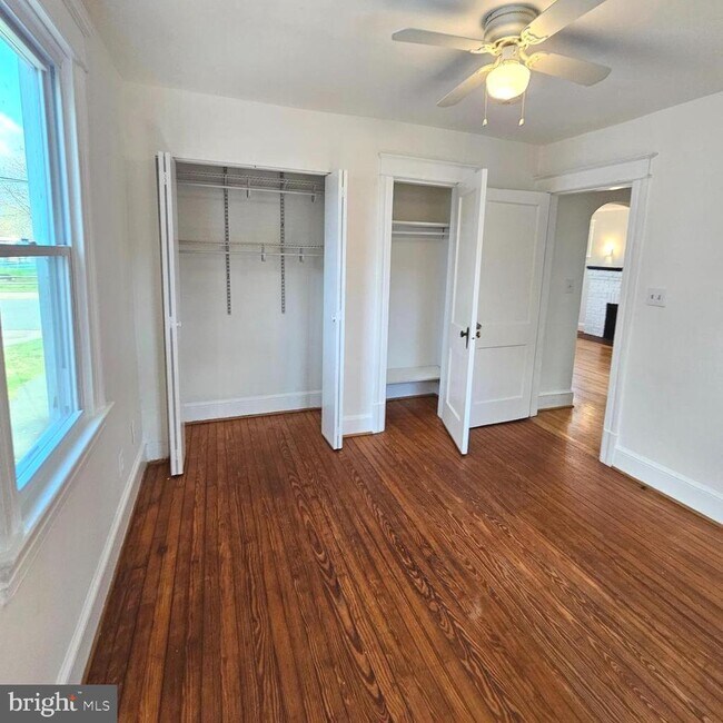 Building Photo - 2910 16th St S