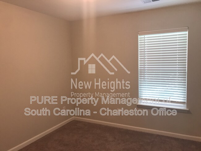 Building Photo - 160 Buchanan Cir