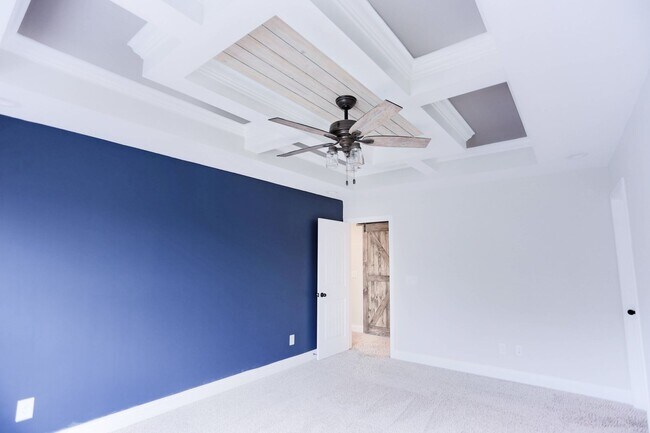 Building Photo - 208 Liam Ct