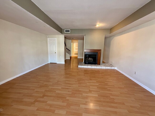 Building Photo - 2529 Rio Grande St