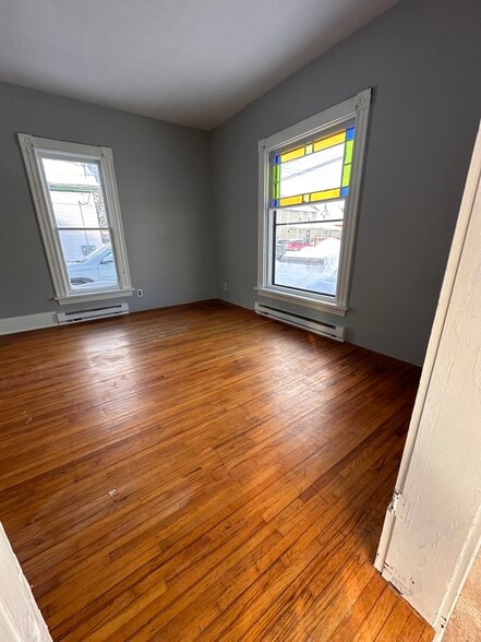 Living room - 19 Park St