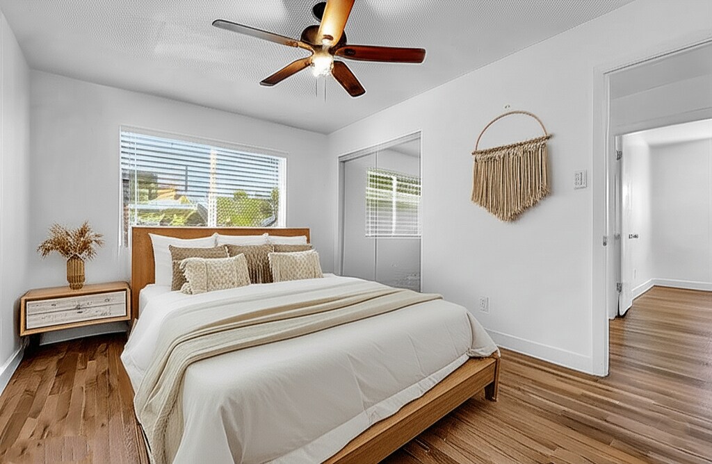 master bedroom - 1340 Rayburn Dr