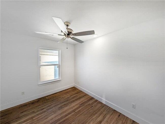 Building Photo - 1214 Nedra Dr