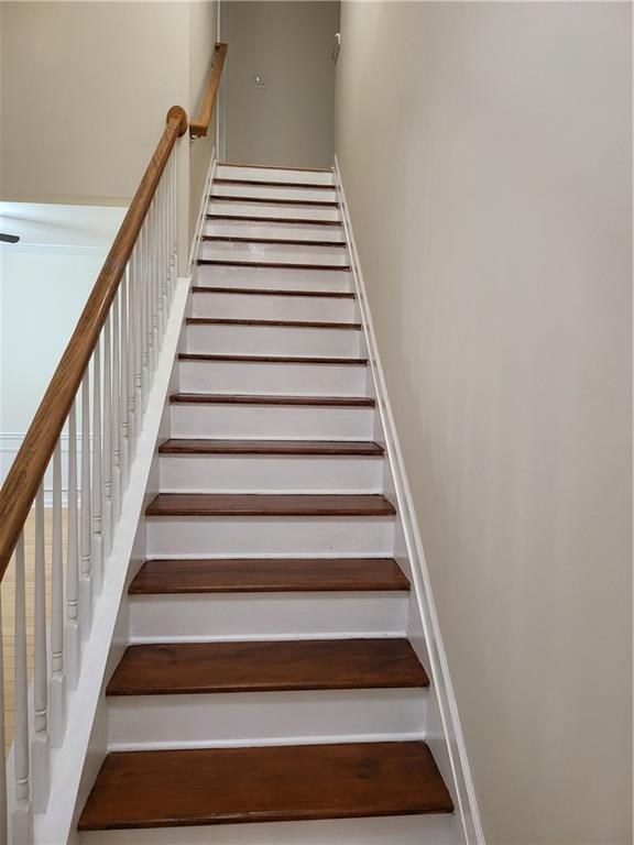 Building Photo - 1372 Dukes Creek Dr