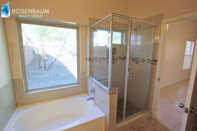 Building Photo - Charming 3-beds, 2-baths home in Wigwam Creek of Litchfield Park!